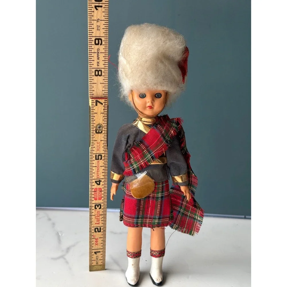 Vintage Scottish Souvenir Doll Red Tartan Kilt Hat Highland Dress 9.5